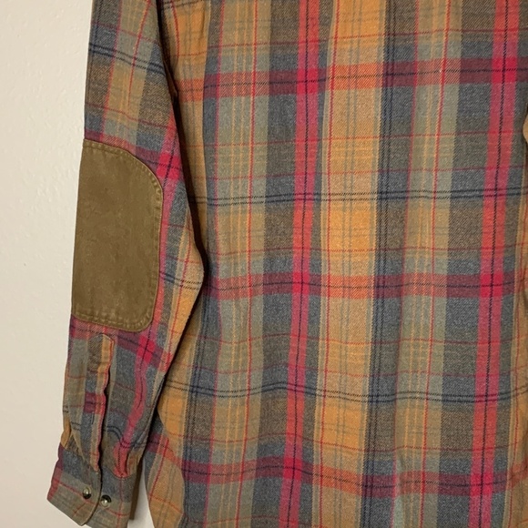 Legendary Whitetails Mens Shirt Jacket M Gray Tan Red Plaid Contrasting Cuff - Picture 9 of 13